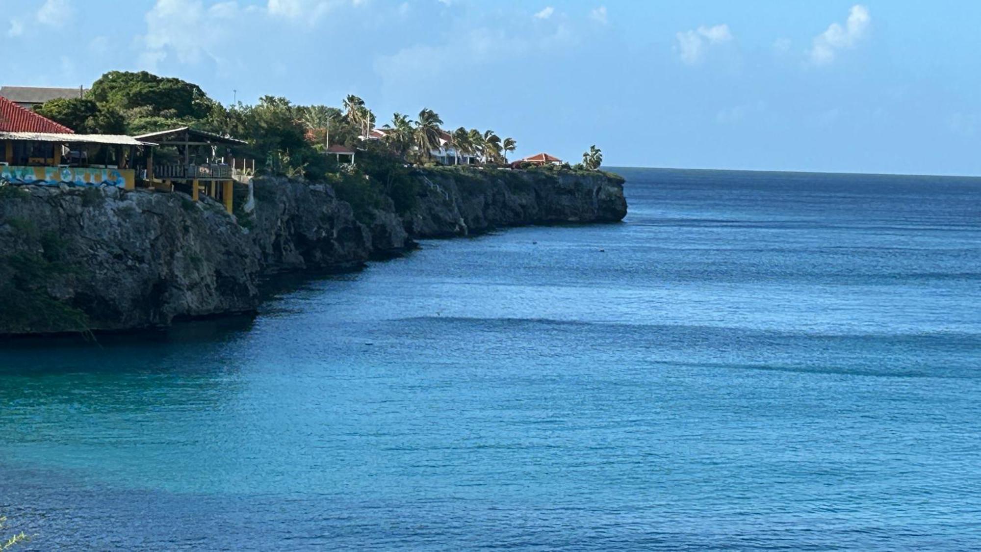 Marazul Dive Resort. 3 Bedroom Seafront House. Dive, Snorkel, Enjoy Amazing Sunsets Westpunt Exteriör bild